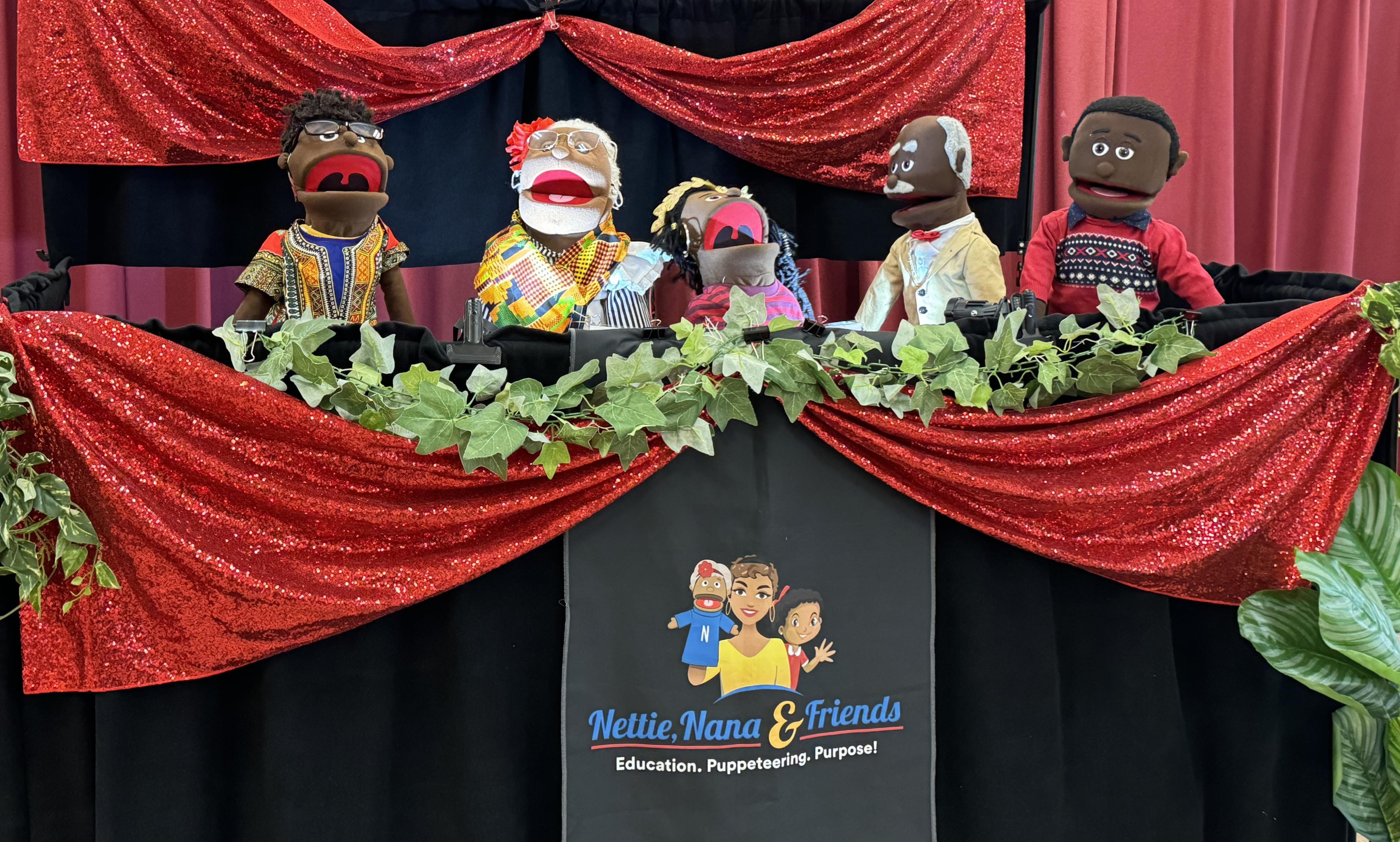 educational puppet show